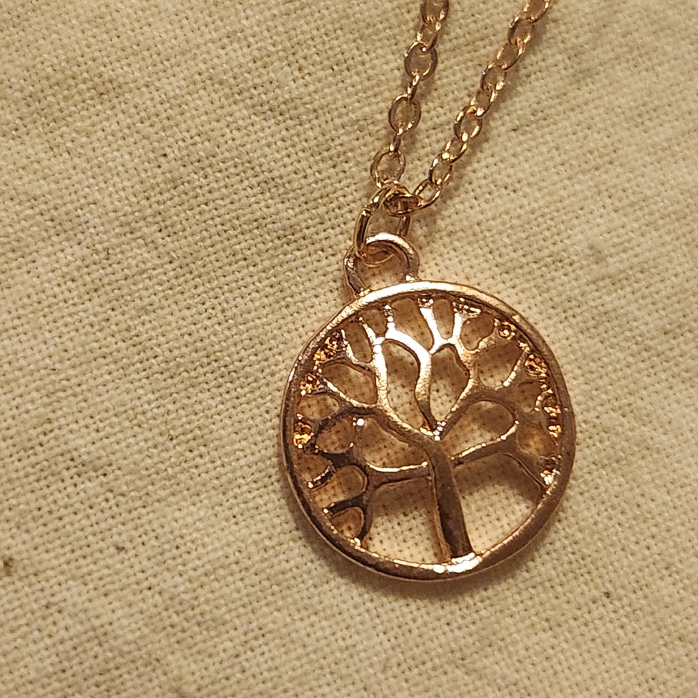 Elegant Gold Tree Pendant Necklace